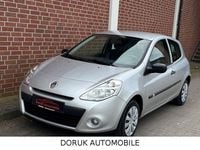 Używany Renault Clio III Expression 75 KM (55 kW) 2009 Szary Hatchback