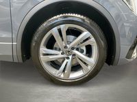 Gebraucht VW Tiguan R-line 150 PS (110 kW) 2023 Delfingrau (metallic) SUV