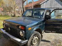 Gebraucht Lada Taiga 83 PS (61 kW) 2015 Grün SUV