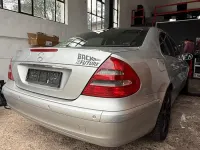 Gebraucht Mercedes E320 204 PS (150 kW) 2003 Silber Limousine