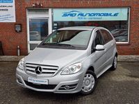 Gebraucht Mercedes B180 116 PS (85 kW) 2011 Silber Van / Kleinbus