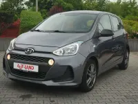 Gebraucht Hyundai i10 Basis 67 PS (49 kW) 2017 Stardust metallic Kleinwagen