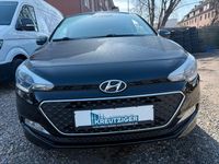 Gebraucht Hyundai i20 Style 101 PS (74 kW) 2017 Schwarz Kleinwagen