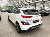 Gebraucht Hyundai Kona Select 100 kW (136 PS) 2022 Weiß SUV