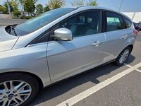 Gebraucht Ford Focus Titanium 125 PS (91 kW) 2014 Silber Limousine