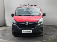 Gebraucht Renault Trafic Komfort 145 PS (106 kW) 2021 Rot Van / Kleinbus