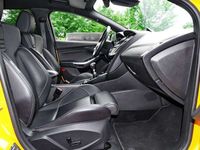 Gebraucht Ford Focus Performance Edition 250 PS (183 kW) 2017 Gelb Kombi