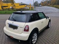 Usata Mini Cooper 120 CV (88 kW) 2009 Beige Utilitaria