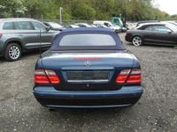 Gebraucht Mercedes CLK230 193 PS (141 kW) 2000 Blau Cabrio