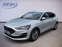 Gebraucht Ford Focus Titanium 125 PS (91 kW) 2025 Polarsilber Limousine