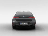 Gebraucht BMW M760e Performance 571 PS (419 kW) 2023 Grau Limousine