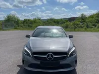 Gebraucht Mercedes A180 109 PS (80 kW) 2017 Grau Kleinwagen