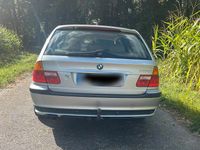 Gebraucht BMW 325 192 PS (141 kW) 2002 Silber Kombi