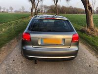 Gebraucht Audi A3 Attraction 102 PS (75 kW) 2009 Silber Kleinwagen