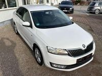 Gebraucht Skoda Rapid Active 75 PS (55 kW) 2013 Weiß Kleinwagen