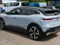 Gebraucht Renault Megane E-Tech Iconic 160 kW (218 PS) 2024 Grau Limousine