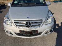 Gebraucht Mercedes B180 108 PS (79 kW) 2010 Silber Van / Kleinbus