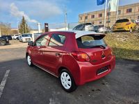 Gebraucht Mitsubishi Space Star Plus 71 PS (52 kW) 2015 Rot Limousine