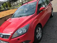 Gebraucht Ford Focus 2010 Rot Kombi