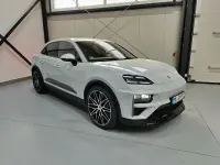 Gebraucht Porsche Macan Turbo 469 kW (639 PS) 2024 Grau SUV