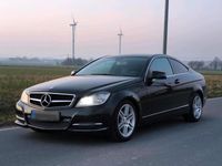 Używany Mercedes C220 170 KM (125 kW) 2012 Czarny Coupe
