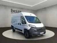 Gebraucht Peugeot Boxer 140 PS (102 kW) 2026 Kaolin weiß Van