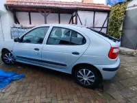 Gebraucht Renault Mégane 90 PS (66 kW) 2001 Silber Kleinwagen