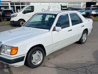 Gebraucht Mercedes 200 118 PS (86 kW) 1990 Weiß Limousine