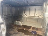 Gebraucht Renault Trafic 90 PS (66 kW) 2009 Silber Van / Kleinbus