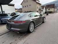 Gebraucht Porsche Panamera 330 PS (242 kW) 2018 Achatgraumetallic Kleinwagen