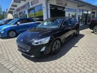 Gebraucht Ford Focus Titanium 120 PS (88 kW) 2018 Iridiumschwarz metallic Kleinwagen