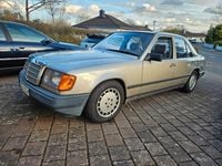 Gebraucht Mercedes 230 132 PS (97 kW) 1988 Beige Limousine
