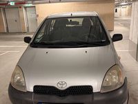 Gebraucht Toyota Yaris 86 PS (63 kW) 2002 Grau Limousine