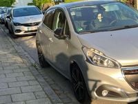 Gebraucht Peugeot 208 Allure 110 PS (80 kW) 2017 Kleinwagen