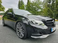 Gebraucht Mercedes E250 204 PS (150 kW) 2014 Schwarz Limousine