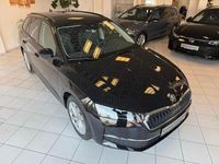 Gebraucht Skoda Octavia Selection 150 PS (110 kW) 2025 Cerna magic/black magic Kombi