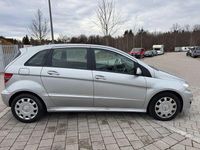 Gebraucht Mercedes B180 109 PS (80 kW) 2009 Grau Van / Kleinbus