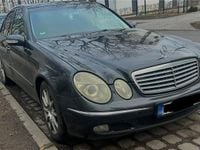 Gebraucht Mercedes E270 177 PS (130 kW) 2005 Schwarz Limousine
