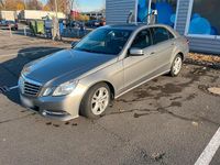 Gebraucht Mercedes E200 Avantgarde 131 PS (96 kW) 2012 Grau Limousine