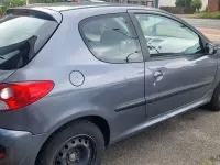 Gebraucht Peugeot 206+ Basis 60 PS (44 kW) 2009 Grau Kleinwagen