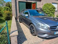Gebraucht Mercedes A180 109 PS (80 kW) 2013 Grau Limousine