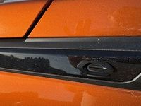 Gebraucht Peugeot e-2008 Active 100 kW (136 PS) 2020 Lackierung orange fusion/typ a SUV