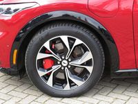 Gebraucht Ford Mustang Mach-E Extended Range 258 kW (351 PS) 2022 Lucidrot metallic (metallic) SUV