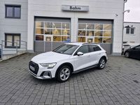 Gebraucht Audi A3 150 PS (110 kW) 2024 Arkonaweiß Kleinwagen