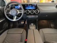 Gebraucht Mercedes B220 Advanced 190 PS (139 kW) 2024 Silber Kleinwagen