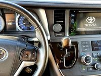 Gebraucht Toyota Sienna XLE 270 PS (198 kW) 2018 Weiß Van / Kleinbus