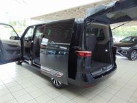 Neu VW Multivan Basis 150 PS (110 kW) 2025 Schwarz Van