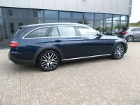 Gebraucht Mercedes E400 Avantgarde 330 PS (242 kW) 2020 Blau Kombi