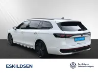Gebraucht VW Passat IQ Drive 150 PS (110 kW) 2025 Weiß Limousine