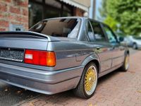 Gebraucht BMW 320 Performance 130 PS (95 kW) 1990 Grau metallic Limousine